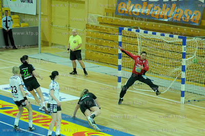 Hala Sportowo - Widowiskowa w Gdyni. Ekstraklasa pilki...