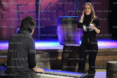 Ruszyly castingi do muzycznego widowiska TVP 2 na zywo...