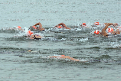 Hel. Start plywackiego BCT Gdynia Marathon 2012. 25.08.2012...
