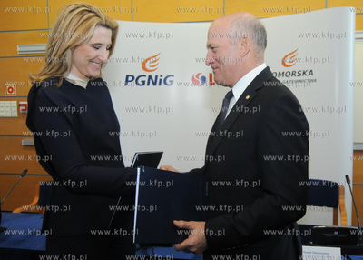 Podpisanie porozumienia miedzy Grupa LOTOS SA i Polskim...