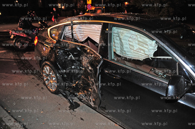 Sopot. Ul. Powstancow warszawy k. hotelu Grand. Samochod...