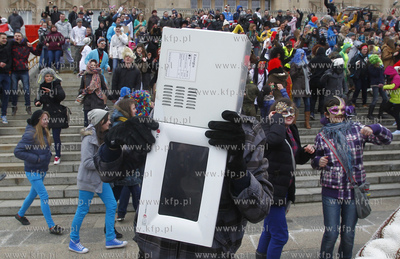Przed Muzeum Narodowym w Szczecinie, na Wałach Chrobrego...