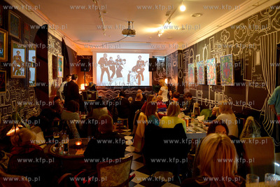 Kazdy kto mial kamere video - w tablecie, telefonie,...