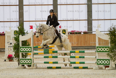 Pierwsze Zawody Ogolnopolskie w nowej hali Hipodromu...