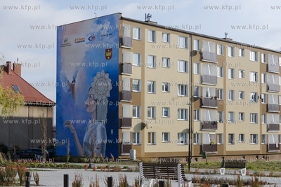 Starogard Gdański,Mural na bloku przy ulicy Kolejowej...