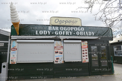 Gdynia w czasie epidemii koronawirusa COVID-19. Zamkniete...