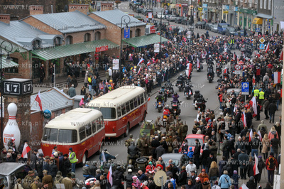 Gdanska Parada Niepodleglosci na ul. Podwale Staromiejskie....