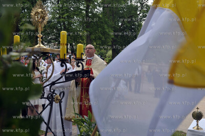 Boze Cialo we wsi Sulmin na Kaszubach obchodzono po...