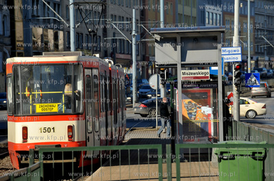 Gdańsk Wrzeszcz. Przystanek tramwajowy na al. Grunwaldzkiej...