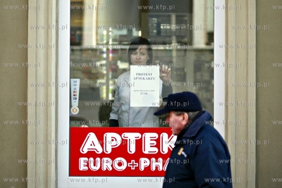 Gdańsk. Rozpoczął się protest aptekarzy polegający...