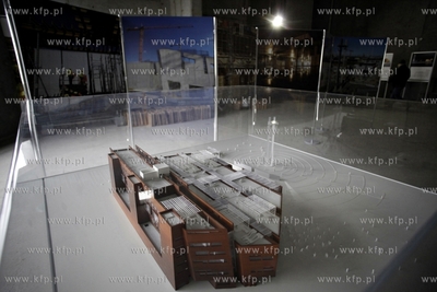 Gdansk. Uroczystość zawieszenia wiechy na budowanym...