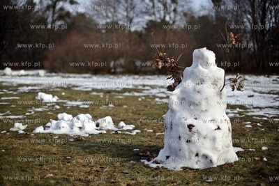 Gdansk. Park Reagana. Nz roztapiajace sie balwany.
27.02.2013
fot.Krzysztof...