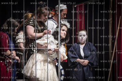 Festiwal Świat Mało Znany. Przegląd teatralny w...