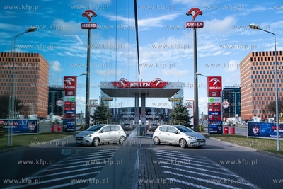 Gdańsk, ul, Grunwaldzka 258. Stacja benzynowa ORLEN....