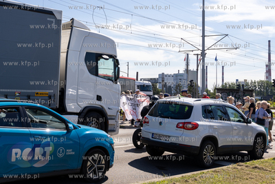 Gdańsk Letnica. Protest mieszkańców przyportowych...