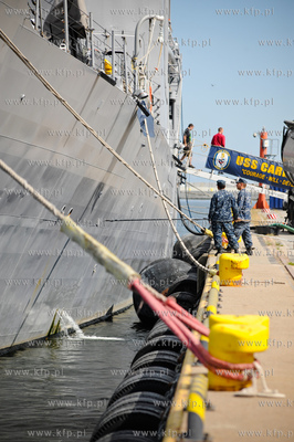 Nabrzeze francuskie portu w Gdyni. Robocza wizyta amerykanskiej...