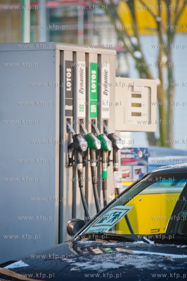 Gdansk. Protest kierowcow przeciwko rosnacym cenom...