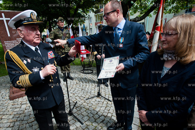 Gdansk. Pomnik Pamieci Polakow mieszkających na Wolyniu....