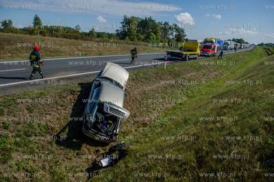 Droga krajowa nr 22 przed Czluchowem. Wypadek auta...