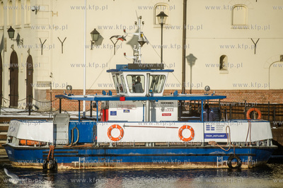 Gdańsk. Mroźny, słoneczny, zimowy dzień. Minusowe...