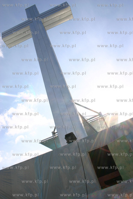 Zaplecze oltarza papieskiego na Placu Pilsudzkiego...