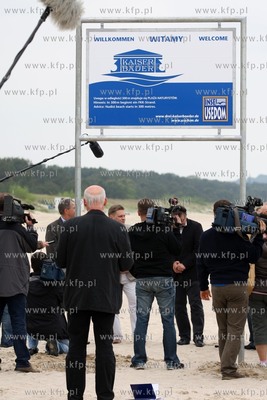 Swinoujscie-Ahlbeck Na plazy w Swinoujsciu graniczacej...