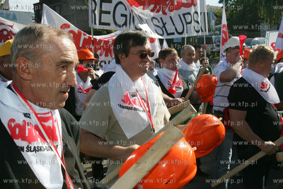 Szczecin. Kilka tysiecy zwiazkowcow z calej Polski...