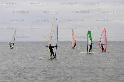 Rewa - pomorski raj dla fanow windsurfingu i kitesurfingu.
26.09.2009
fot....