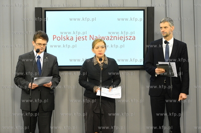 Sejm. Pierwsza konferencja prasowa klubu poselskiego...
