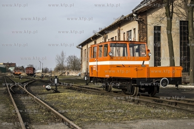 Zuławska Kolej Dojazdowa. Przejazd drezyna motorowa...