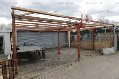 Gdynia w czasie epidemii koronawirusa COVID-19. Zamkniete...