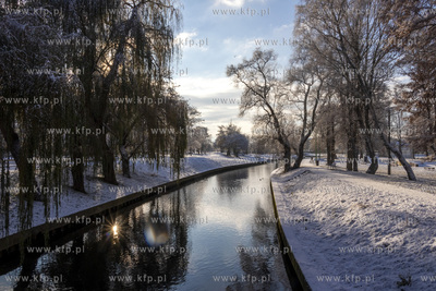 Rzeka Radunia w Pruszczu Gdańskim.
9.12.2022
fot....