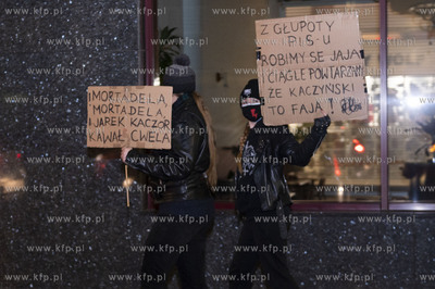 Gdynia. Protest samochodowy wobec kontrowersyjnego...