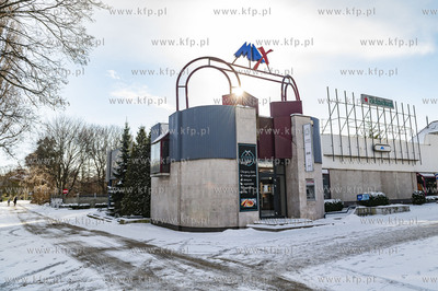 Gdańsk Wrzeszcz w zimowej aurze. Nz. Klub Max przy...