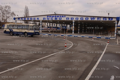 Michal Tusk zdal egzamin na prawojazdy kategorii D...