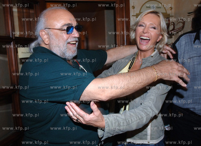 Sopot Festiwal 2006. Nz. powitanie Demisa Roussosa...