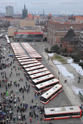 Targ Weglowy w Gdansku - prezentacja nowych autobusow...