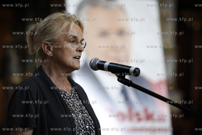 Gdansk. Dwor Artusa . Spotkanie Trojmiejskiego Spolecznego...