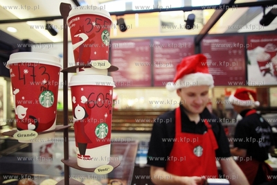 Gdańsk. Otwarcie kawiarni Starbucks w Galerii Baltyckiej.
06.12.2011
fot....