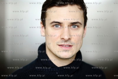 Aktor Mateusz Damięcki odwiedził dzieci w Klinice...