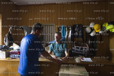 Skutki nawałnicy, która z piątku na sobotę przeszła...