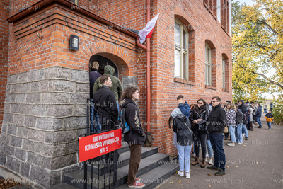 Wybory parlamentarne w Gdańsku. Komisja wyborcza nr....