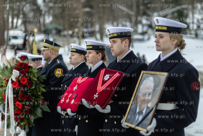 Gdańsk. Cmentarz Srebrzysko. Pogrzeb prof. Andrzeja...