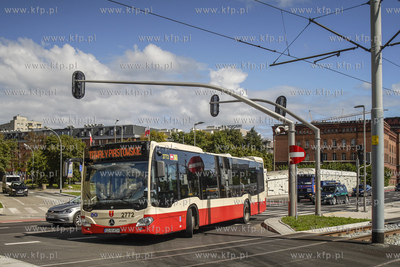 Autobus MERCEDES 628 02 CITARO na Podwalu Przedmiejskim...