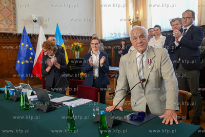 XIV sesja Rady Miasta Sopotu. Podczas sesji wręczono...