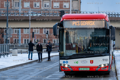 Konferencja poświęcona zmianie operatorów na 18...