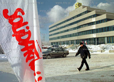 Protest Solidarnosci w Rafinerii Gdanskiej.24.01.00fot....