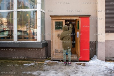 Rok temu powstała Szafa Givebox - miejsce wymiany,...