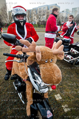 Gdanskl. Plac Dwoch MIast. Parkin pod Ergo Arena. XI...