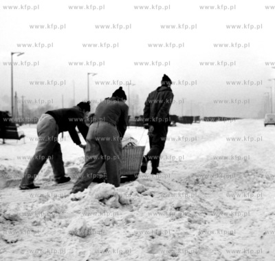 Gdynia, aleja Zjednoczenia pozniajsza Jana Pawla II...